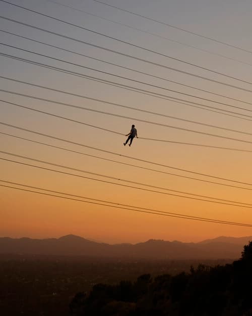 همه‌چیز زیر سر خیال است