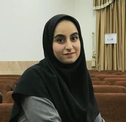 نگار آخوندزاده